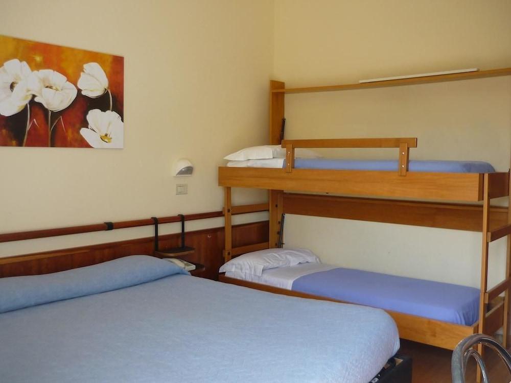 Hotel Houston Rimini Exterior foto